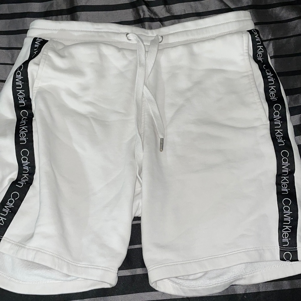 MENS CALVIN KLEIN MEDIUM SHORTS